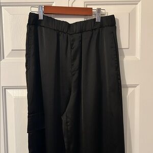 NWT Forever 21 Women's Black Flare Pants